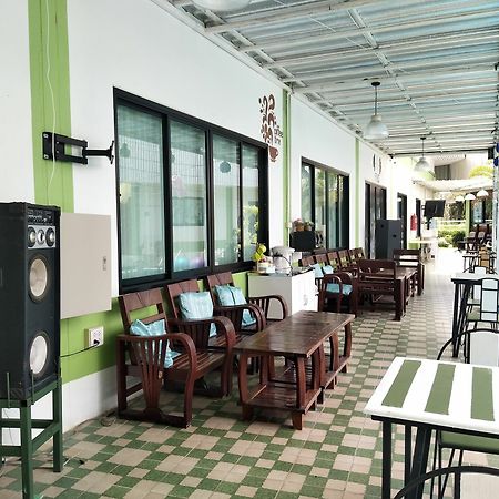 Green Resort Rayong Buitenkant foto