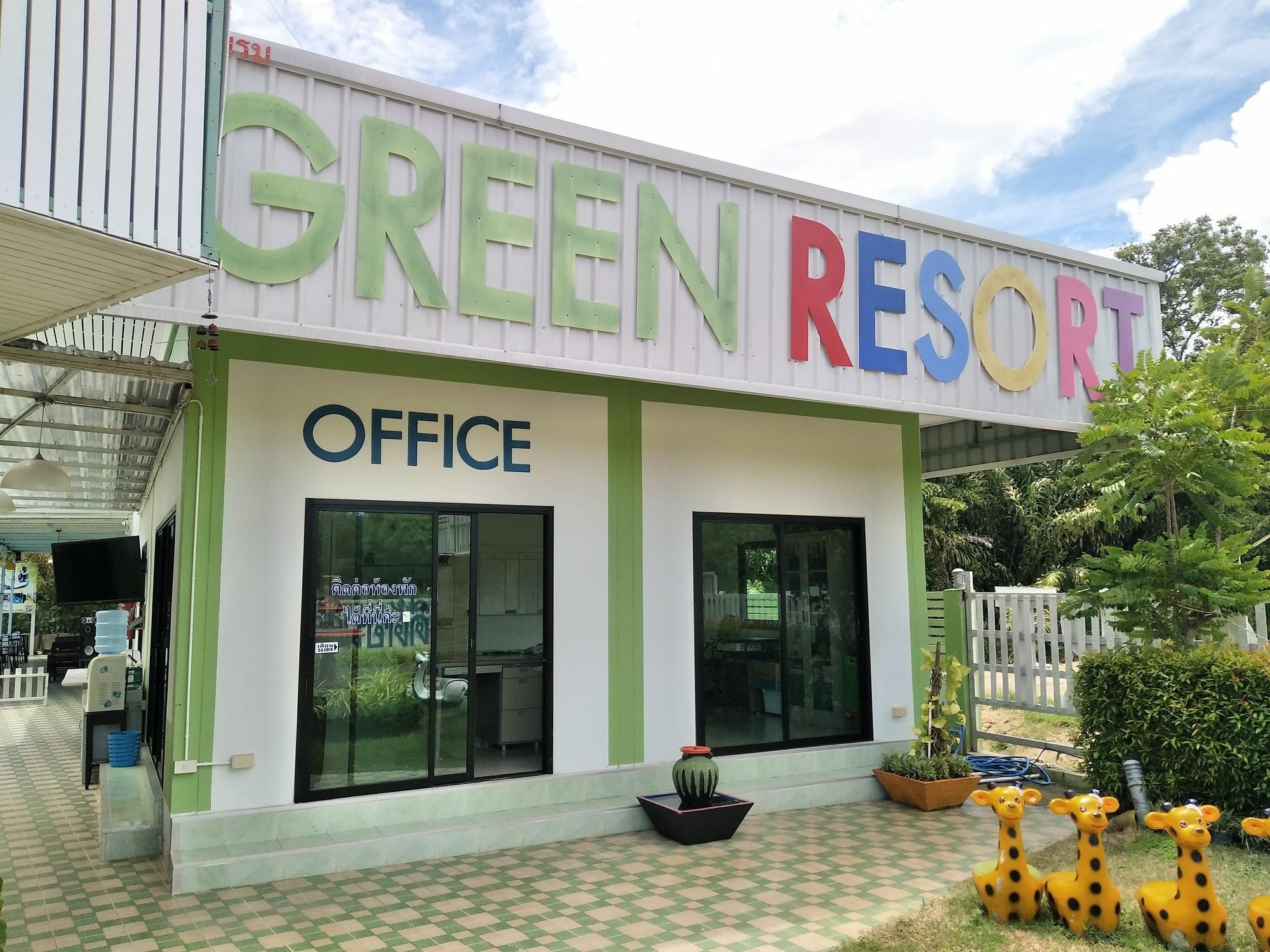 Green Resort Rayong Buitenkant foto
